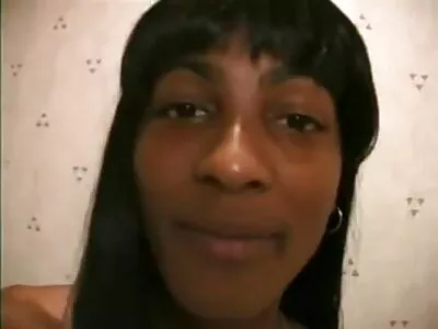 Domnișoara Hartlova împărtășește BF cu poze nud cu fete prietena ei bustină