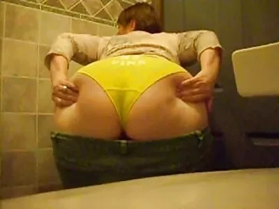 Victoria June imagini cu femei gole geme de extaz în timp ce călărește un dong uriaș
